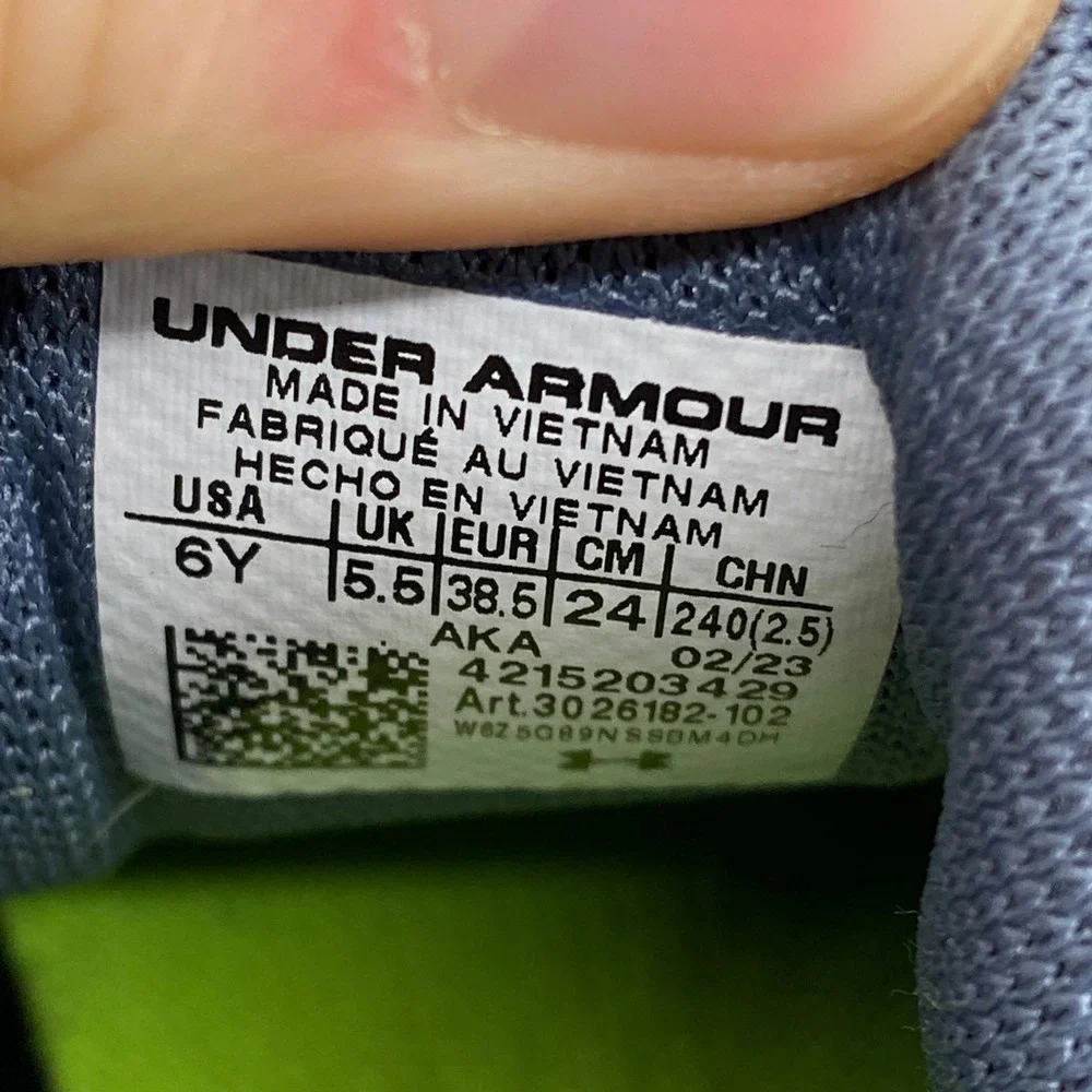 Under Armour Charged Assert‎ 10 Kids Youth Running Shoes Gray Neon Size 6Y